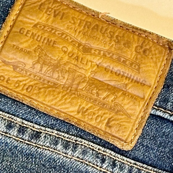 🌟HP🌟Levi’s Premium 510 Skinny Medium Blue Denim Jeans 30 x 32 Sustainably Made - Picture 4 of 10